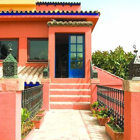 Dos Mares Hotel 3*