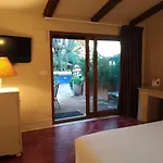 Dos Mares Hotel 3*